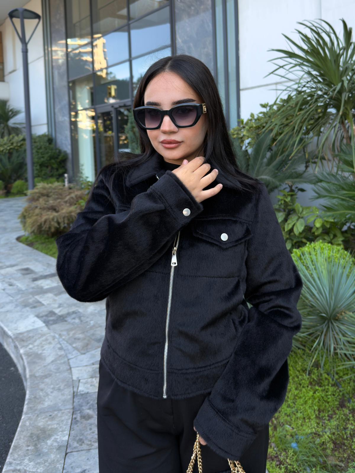 Kürklü Siyah Ceket Fermuarlı