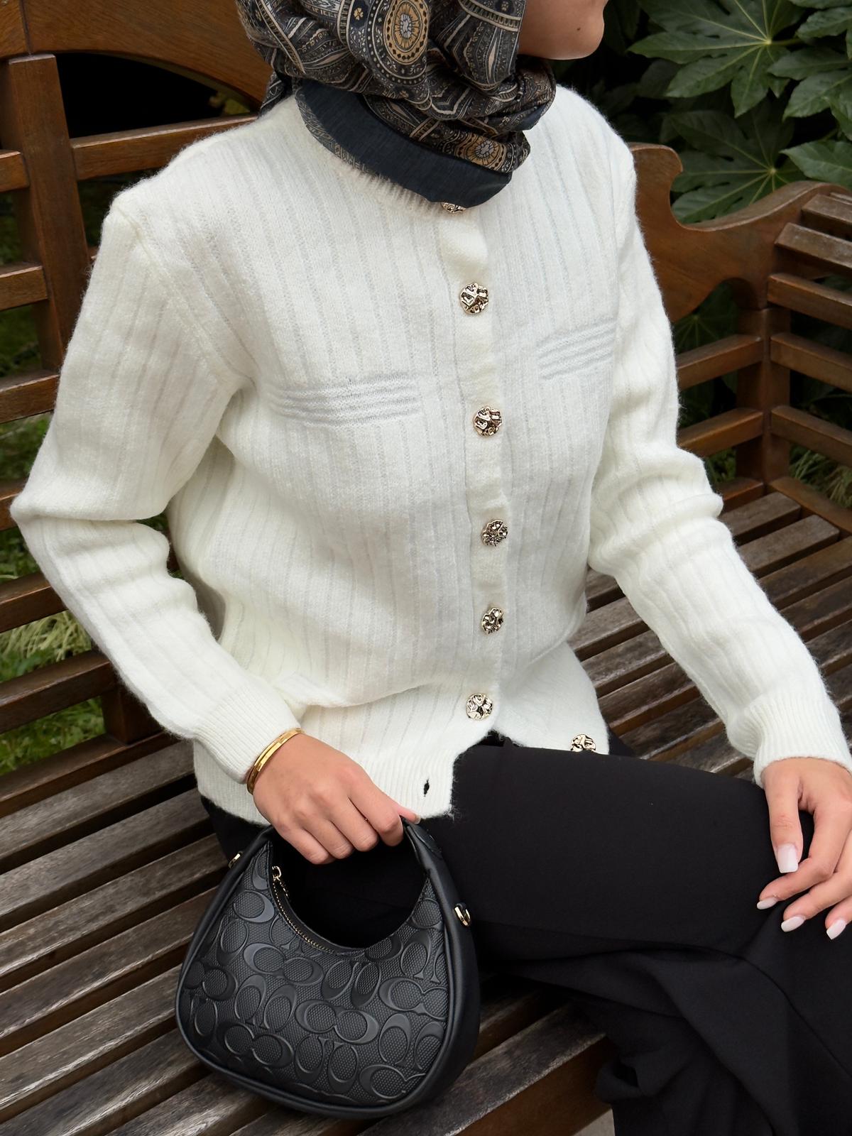 Yün Karışımlı BeyazHırka